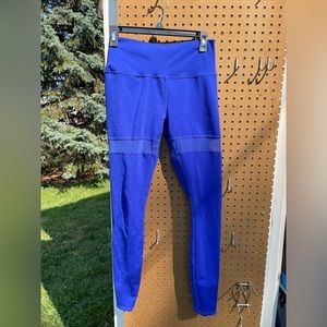 Royal blue size medium high waisted full length womans alo yoga legging mesh